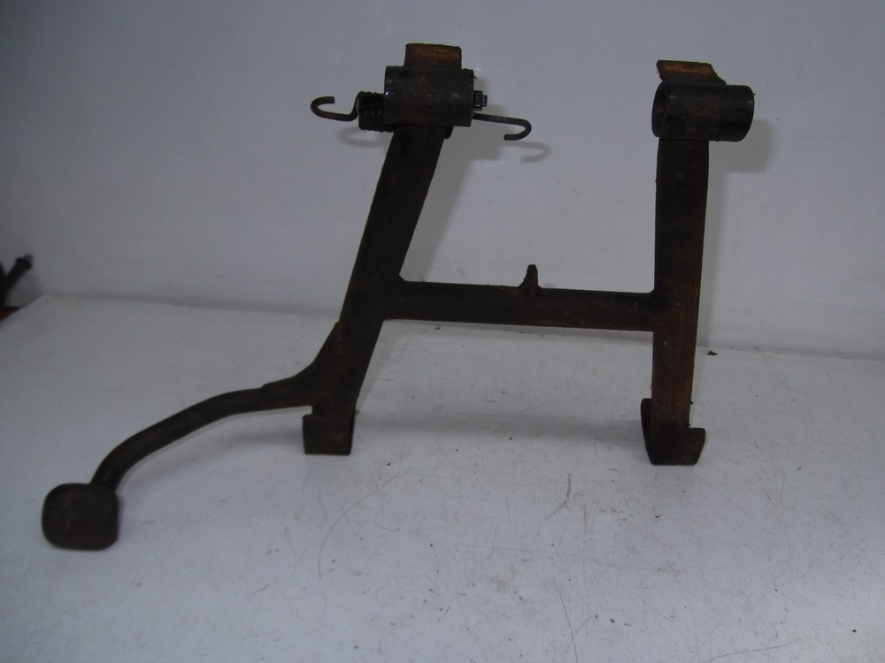 SUZUKI GSX250 CENTRE STAND + SPRING