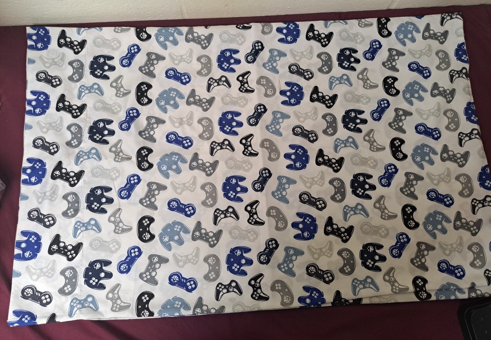 2pc Game Controllers Standard Size Pillowcases