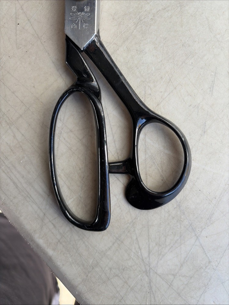 Dragonfly Professional Tailoring Scissors A240 10 1/2”