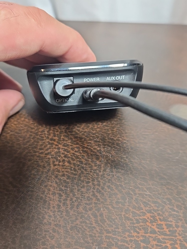 Bose Bluetooth Audio Adapter with Cables 418048 + Wall Adaptor - TESTED