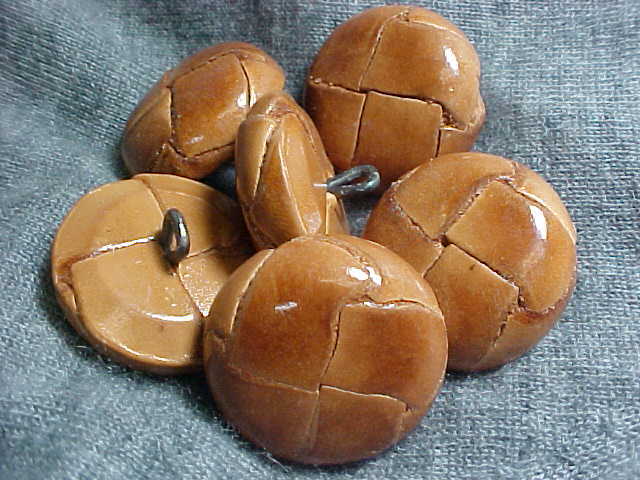 VTG 6 ANTIQUE BROWN DOME WOVEN LEATHER MOLDED BUTTONS 24 line 17mm back