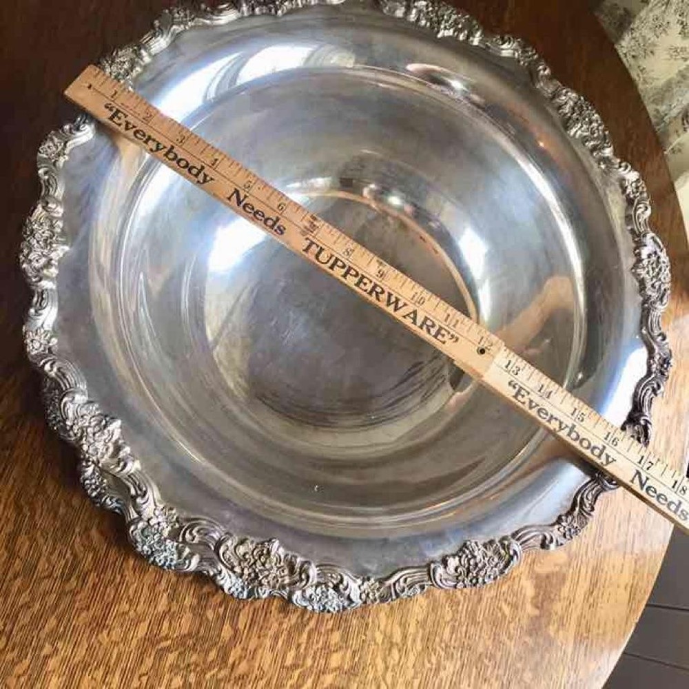 Towle Silverplate Punch Bowl Matching Tray & 9 Cups Mugs Ladle Grape Vine Design