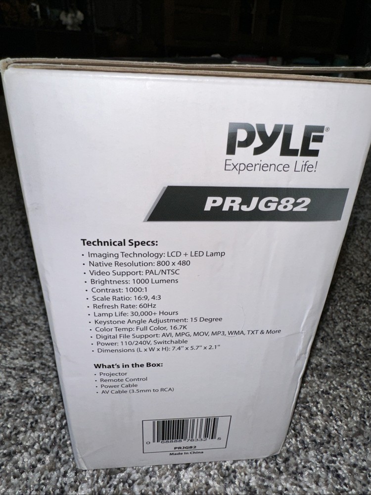 BNIB Pyle Compact Multimedia Projector PRJG82 Adjustable Screen Internal Speaker