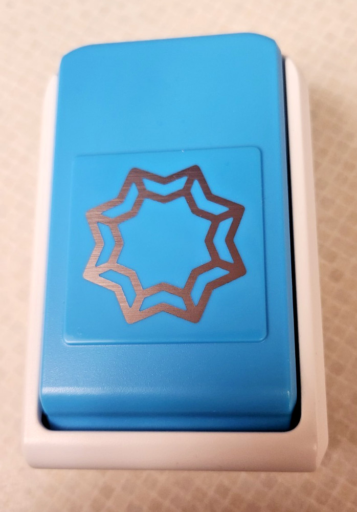 Creative Memories Starburst Decorative Punch Pre-owned