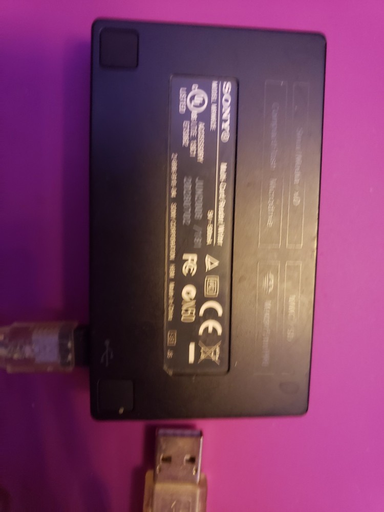 Sony 12 in 1 Multi-Card Reader / Writer SD MRW62E