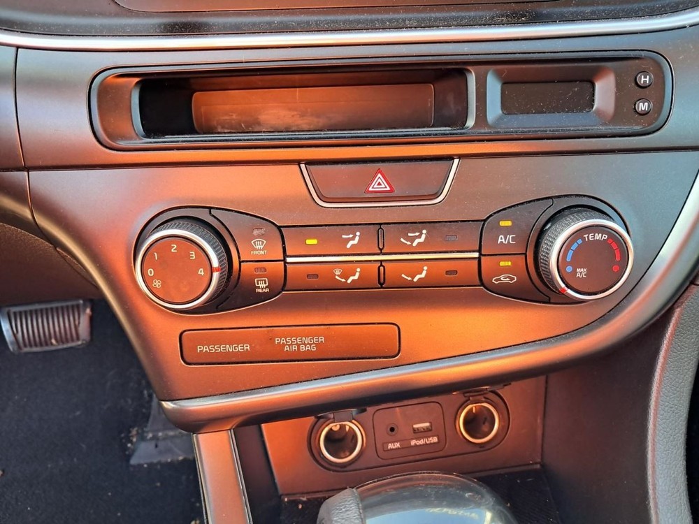 OPTIMAKIA 2015 Glove Box 4765526