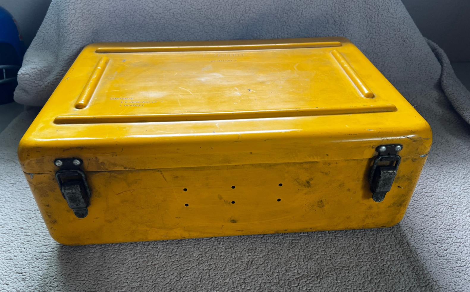 Vintage US Military Equipment Case Yellow C-2058/A1C-17 CY-1411/G1C-3