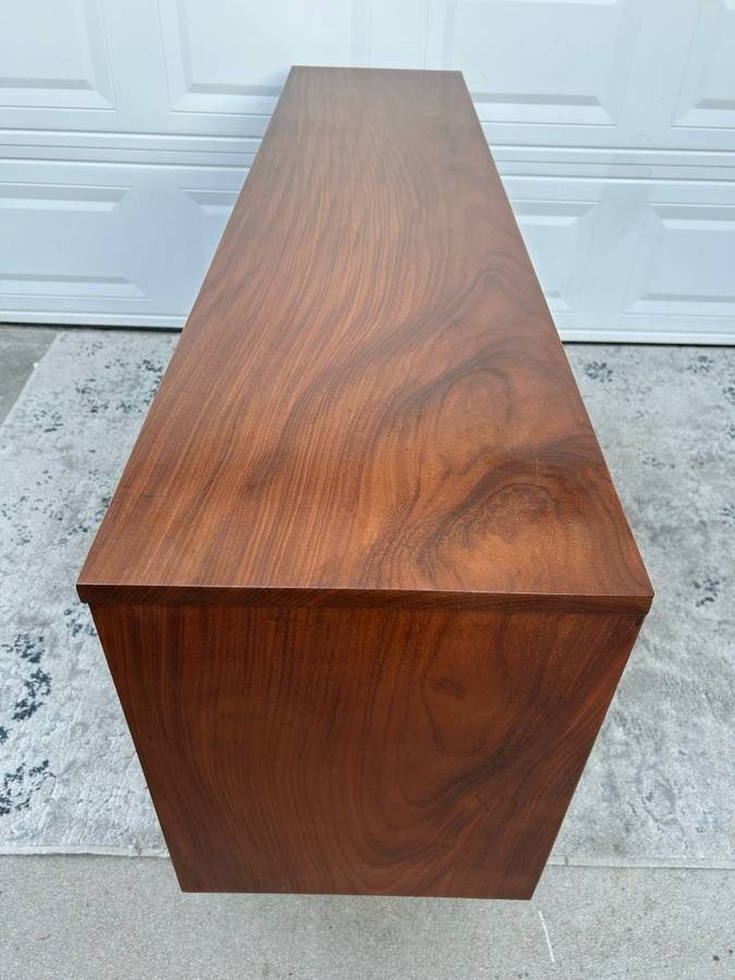Mid Century Modern Credenza/Sideboard/Buffet