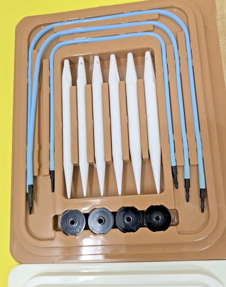 Denise interchangeable knitting needles 2 sets in case READ incomplete