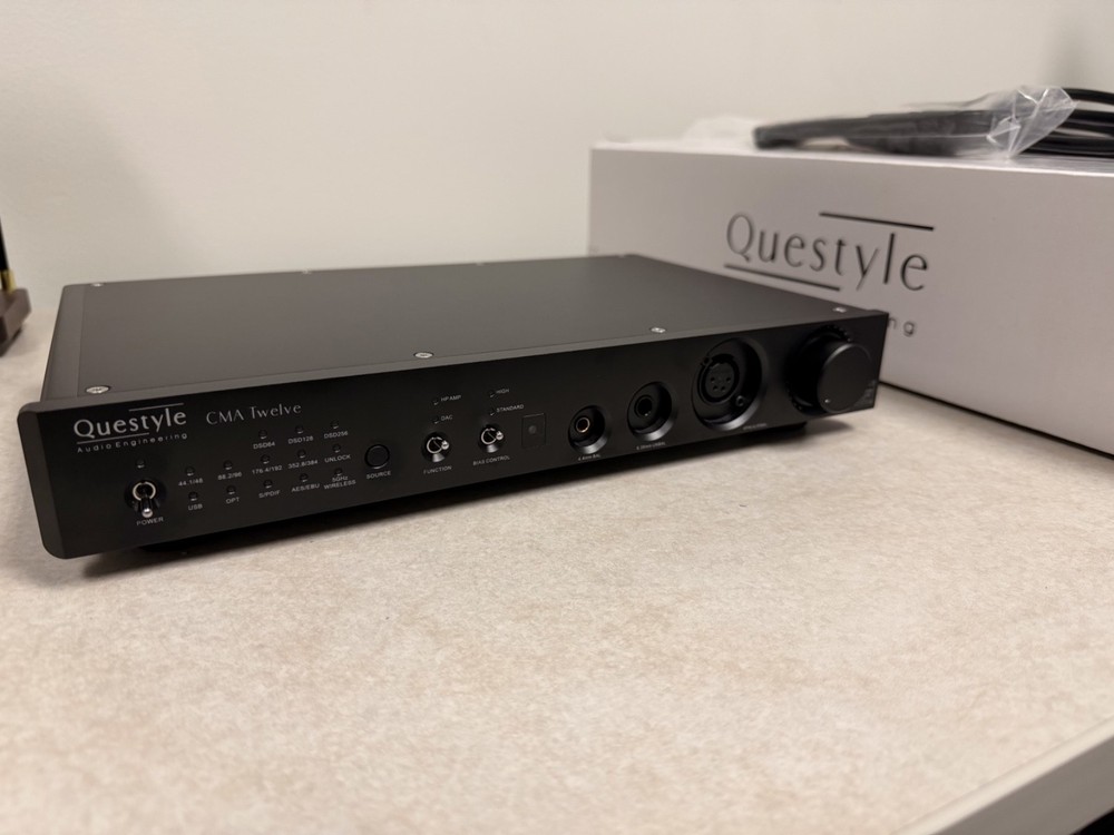 Questyle CMA Twelve, DAC / Headphone Amp (Mint Condition) Available until May 10