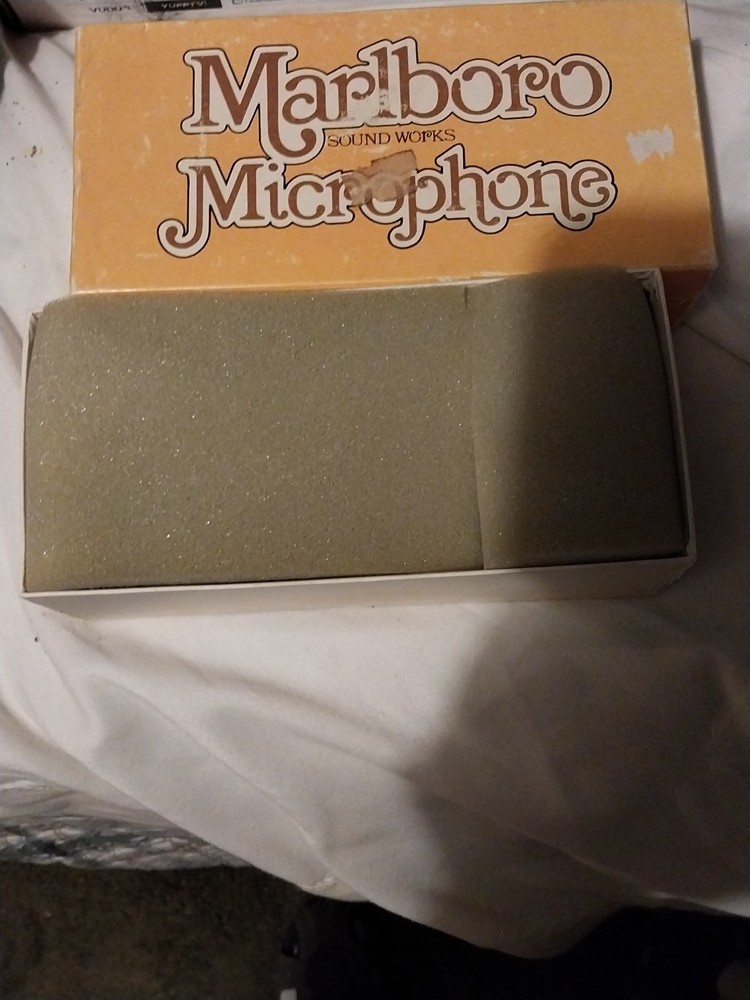 Vintage MARLBORO Uni-Directional Dynamic Microphone Model M200 - With Box