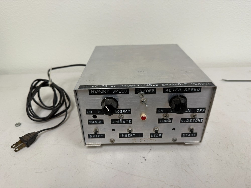 Homebrew IC KEYER W/ PROGRAMMABLE ERASABLE MEMORY