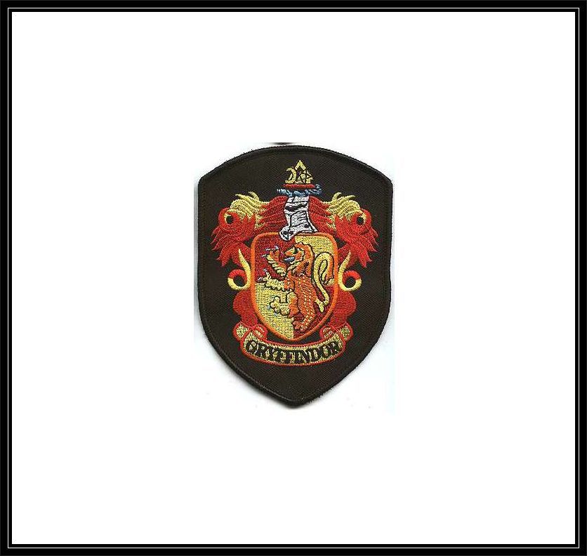 MAGIC SCHOOL RED ROBE PATCH - HP021