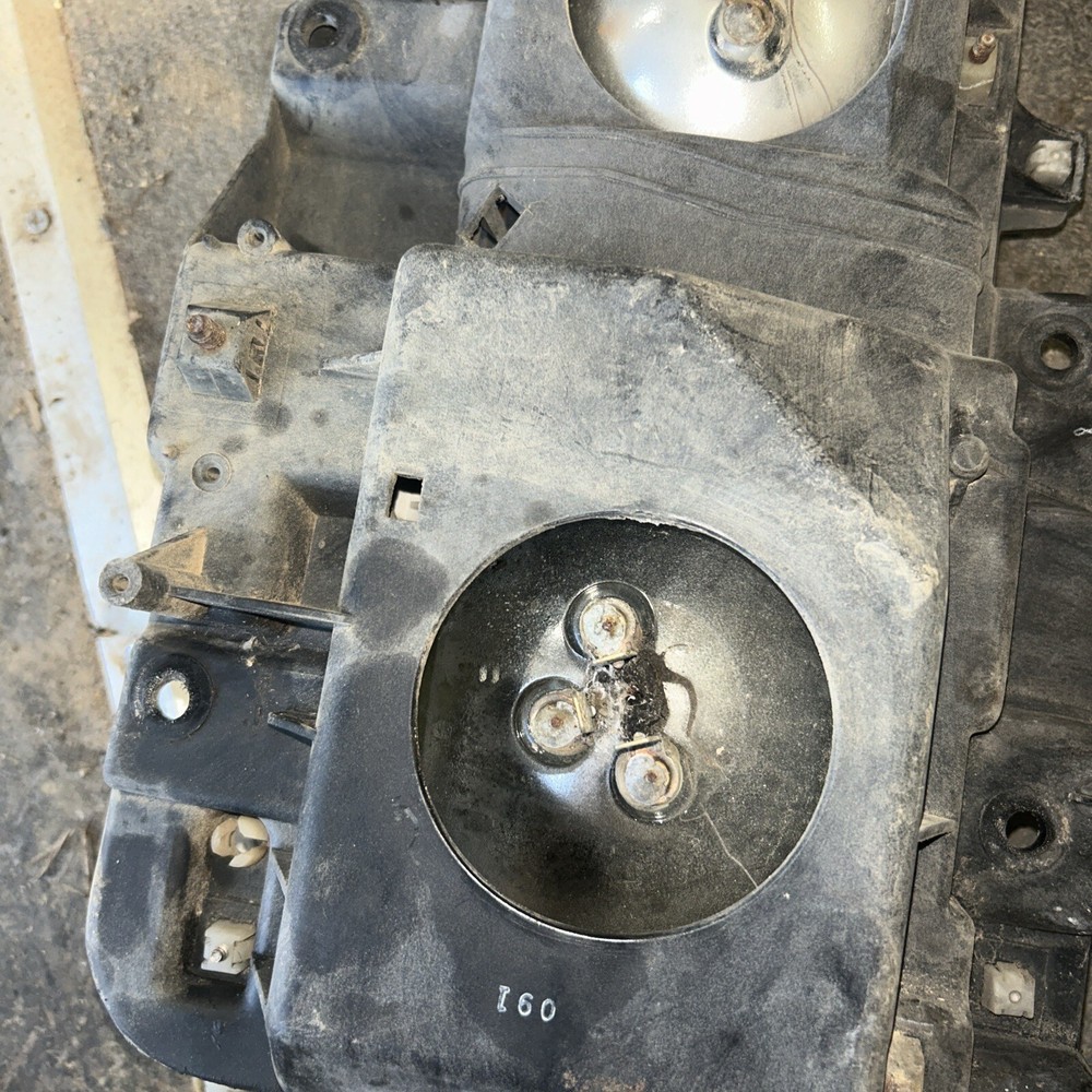 2000 GMC W4500 Right Passenger Headlamp - Used Read