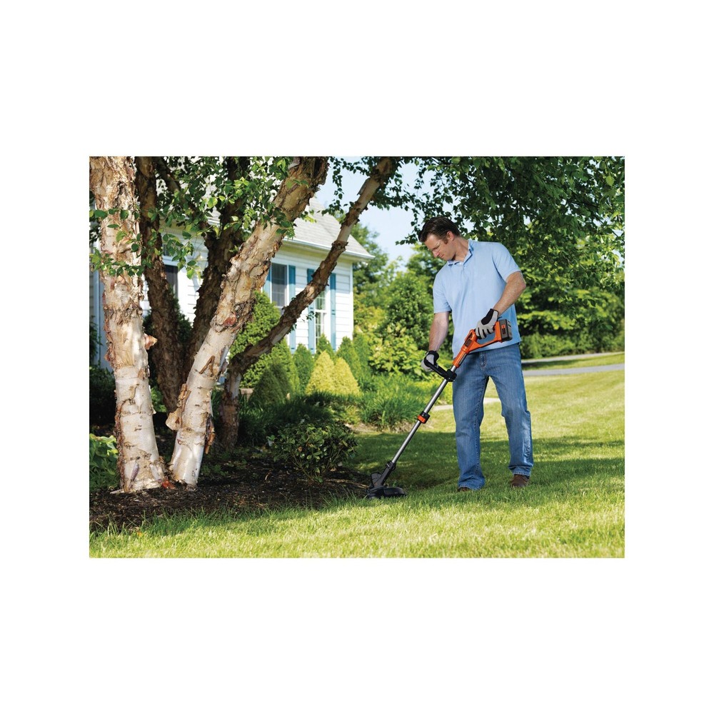 BLACK+DECKER 40V MAX* String Trimmer / Edger and Sweeper Combo - LCC140