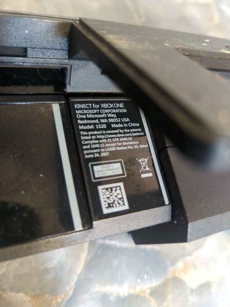 Microsoft Xbox One Kinect Sensor Wired Black for Xbox One Console