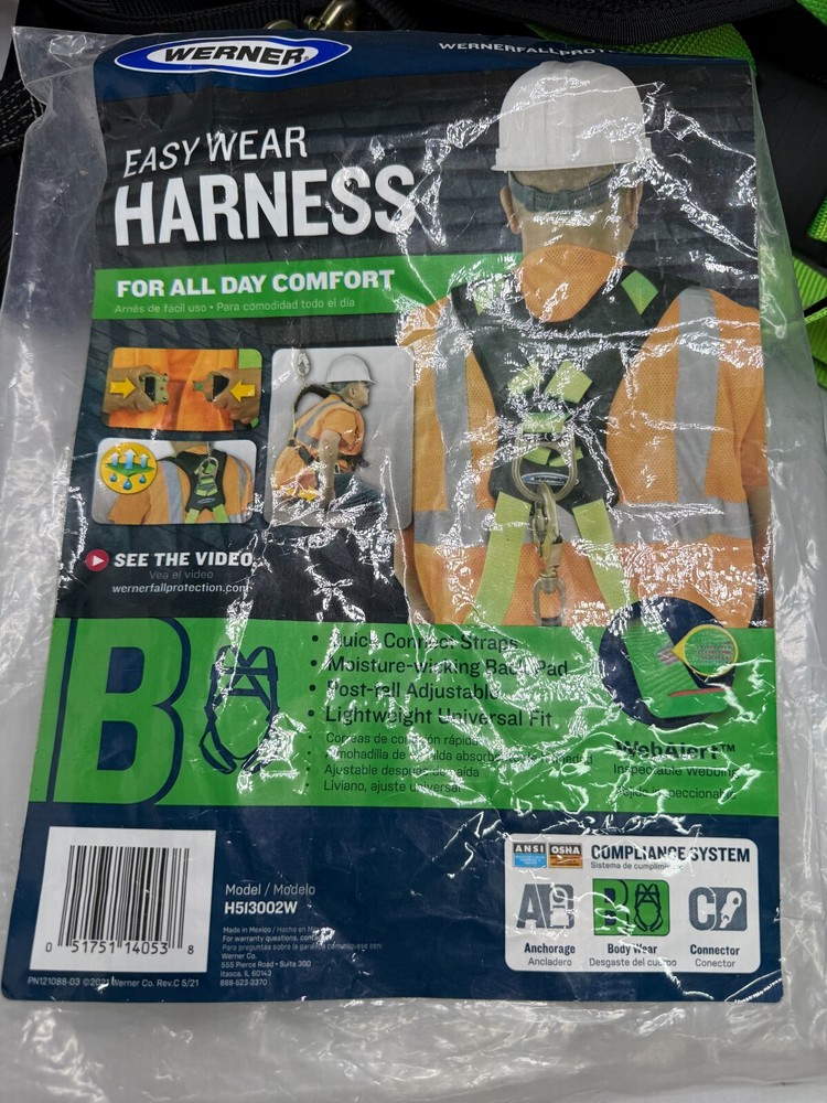 Werner Easy Wear Adjustable Fall Protection Safety Harness (D-Ring) Open Box