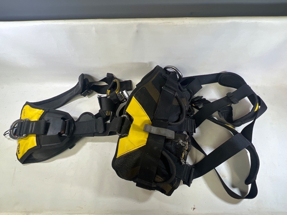 PETZL VOLT Saftey Fall Harness