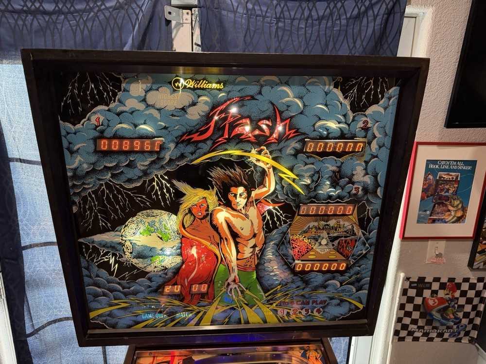 pinball machine Williams Flash, fully serviced , gorgeous