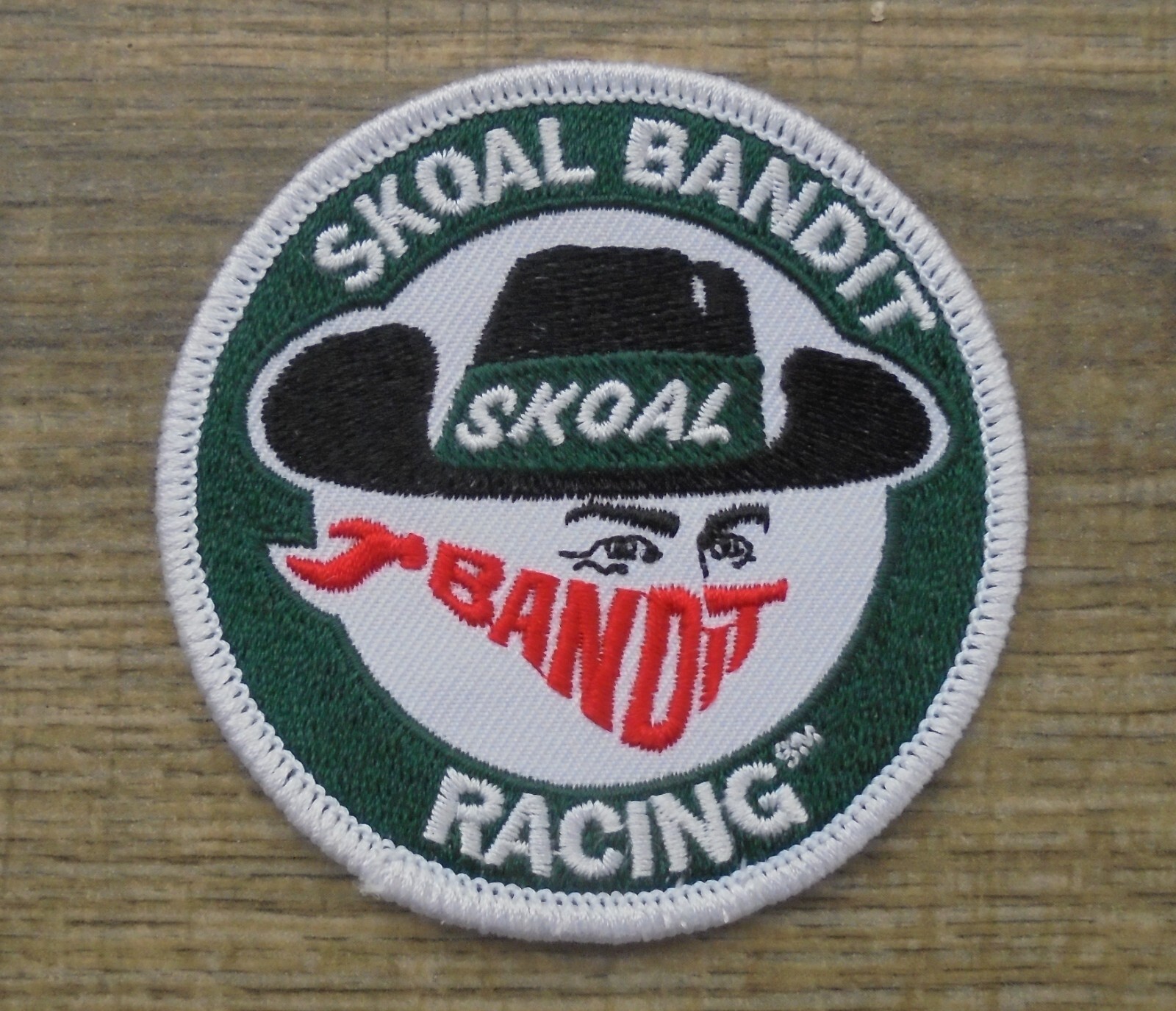 SKOAL BANDIT RACING IRON ON CLOTH PATCH 3"