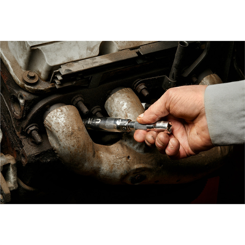 Milwaukee Tool 3/8" Drive 5/8" Magentic Spark Plug Socket