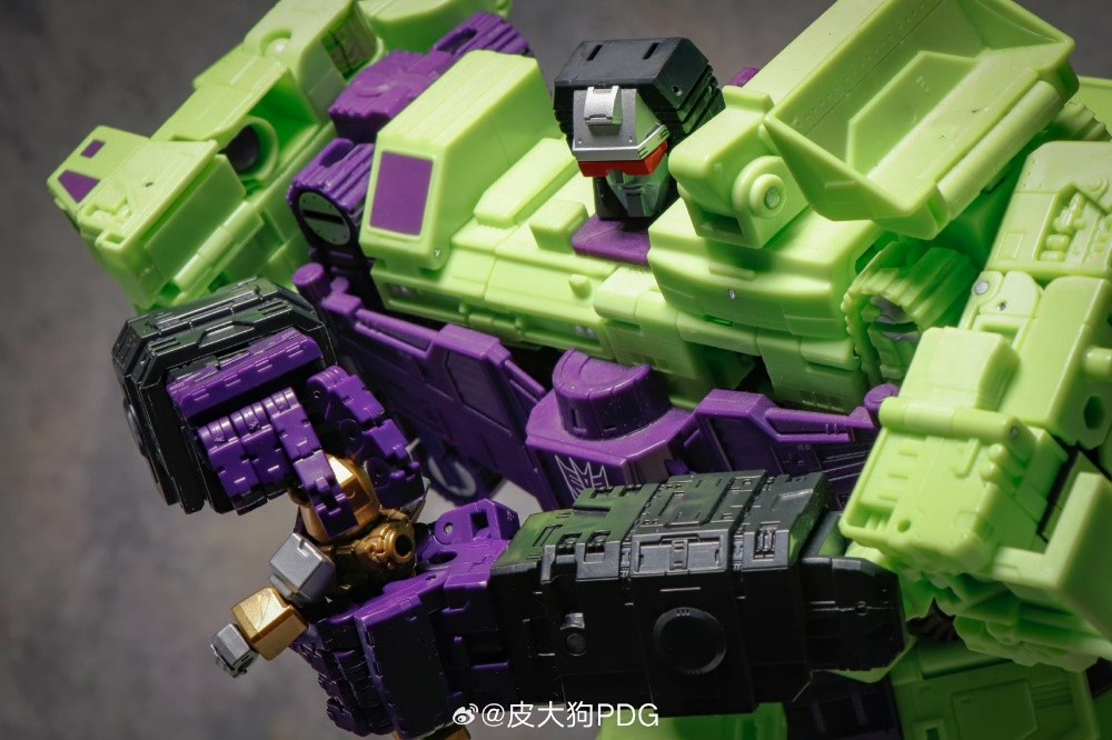 NEWBEE NB-02 Devastator Hand Upgrade Kit ABS Accessories