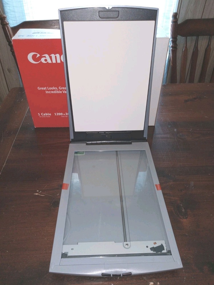 CANON "CanoScan LiDe 20" USB Flatbed Scanner • Cord • Stand • Disc *UNTESTED*