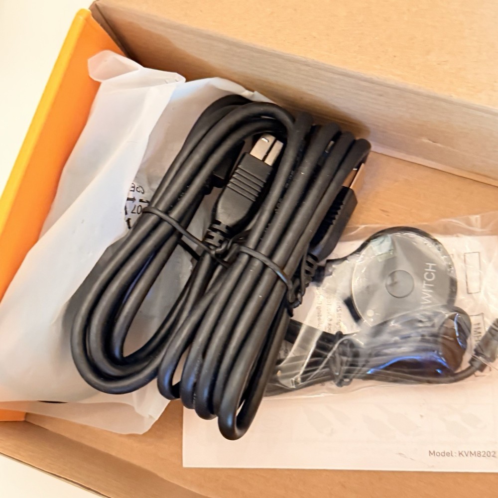 AooCoo 8K Dual HD/USB 3.0 KVM Switch