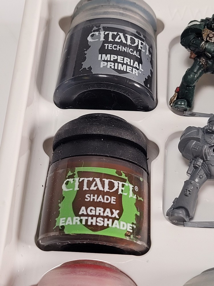 Games Workshop Warhammer 40K Paint Set Space Marine OOP Plastic