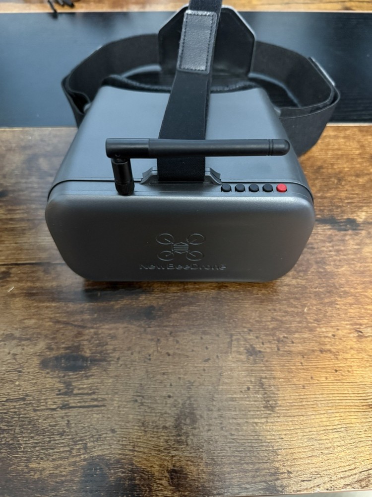 NewBeeDrone FPV Goggles