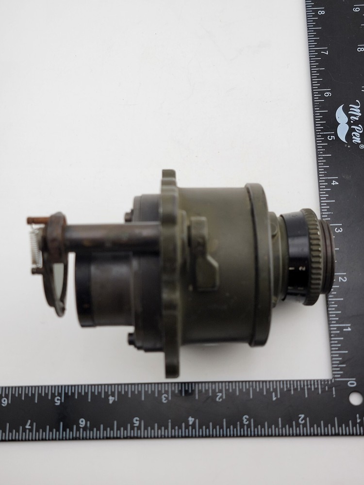Rare Original WW2 US Army Scope. Possibly Tanker Scope. Untested.