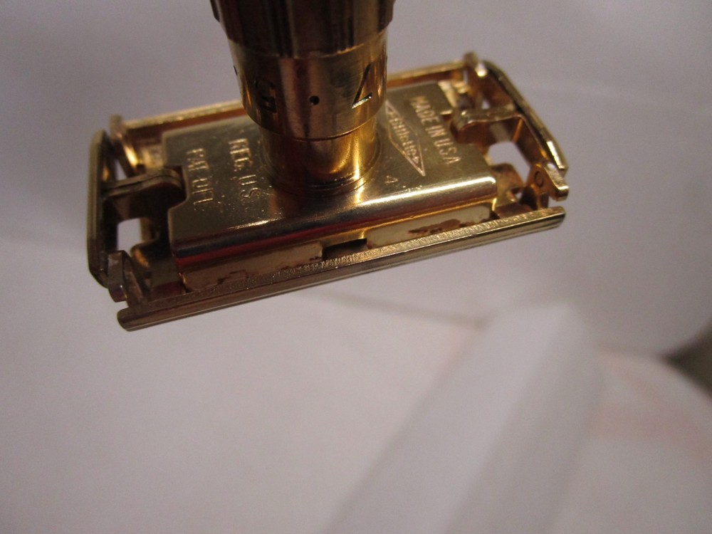 Vintage gold Gillette Executive Adjustable Razor E4 1959