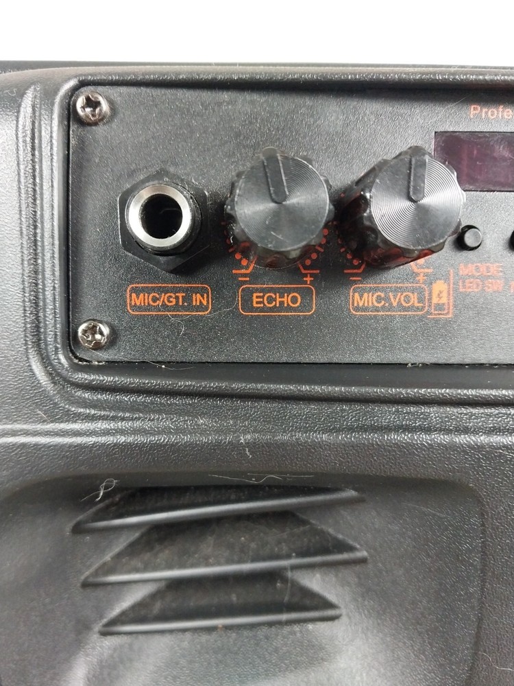 Aesackir Bluetooth Speaker Lights Up No Mic. or Remote TESTED Lights Work