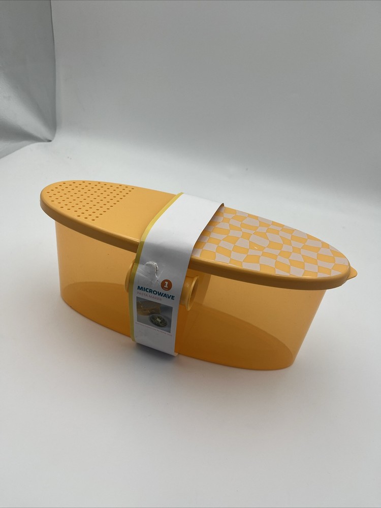 Target Bullseye Corner Microwave Pasta Maker New