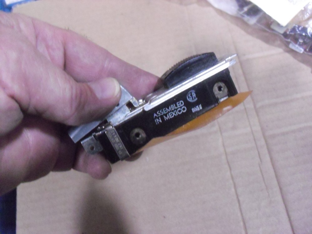Rockwell Switch 848729 For 6772 Type 3,4 Reciprocating Saws