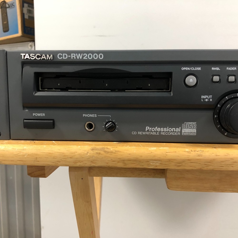 TASCAM CD-RW2000 Professional Rackmount CD Rewritable Recorder - #E