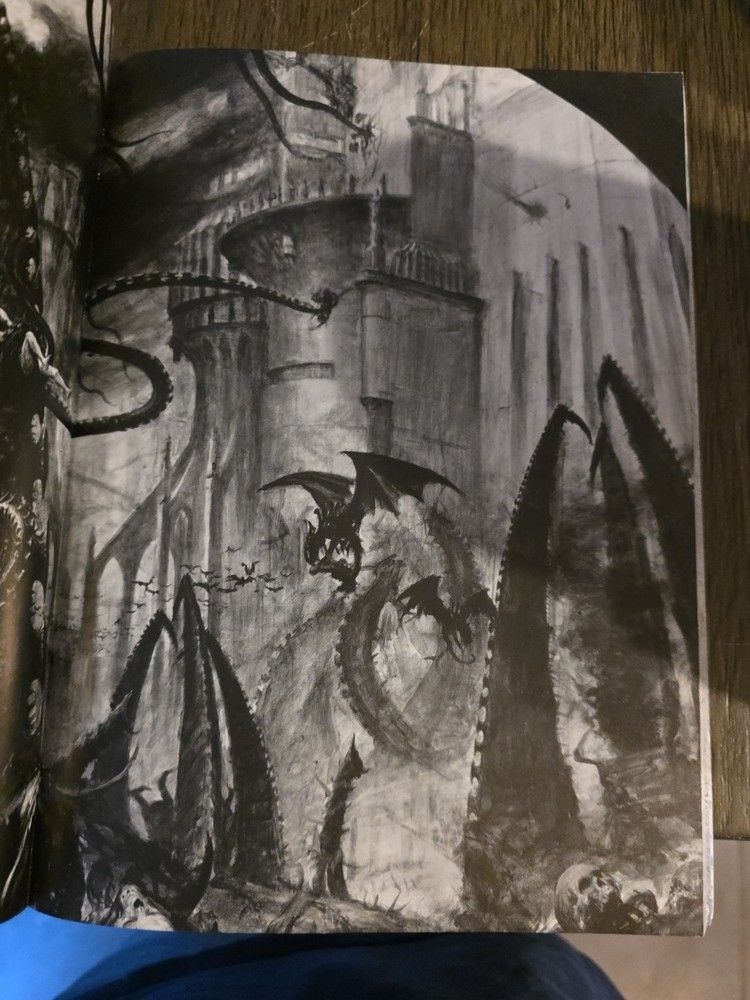 GW Warhammer 40K TYRANIDS codex 4th Edition supplement rulebook softcover