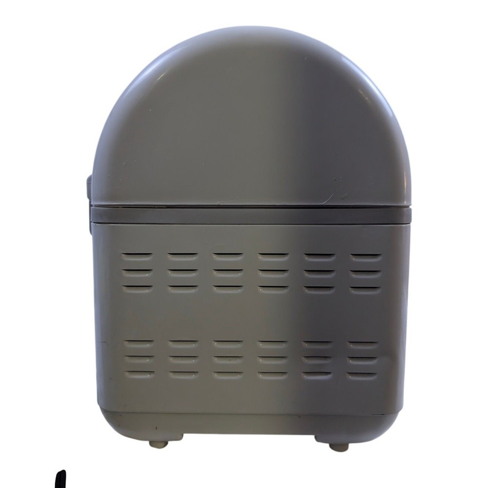 Zojirushi Home Bakery BBCC-V20 Automatic Bread Maker Machine 2lb Double Paddle