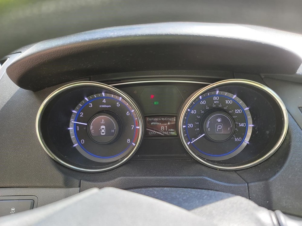 SONATA 2013 Jack 2342044