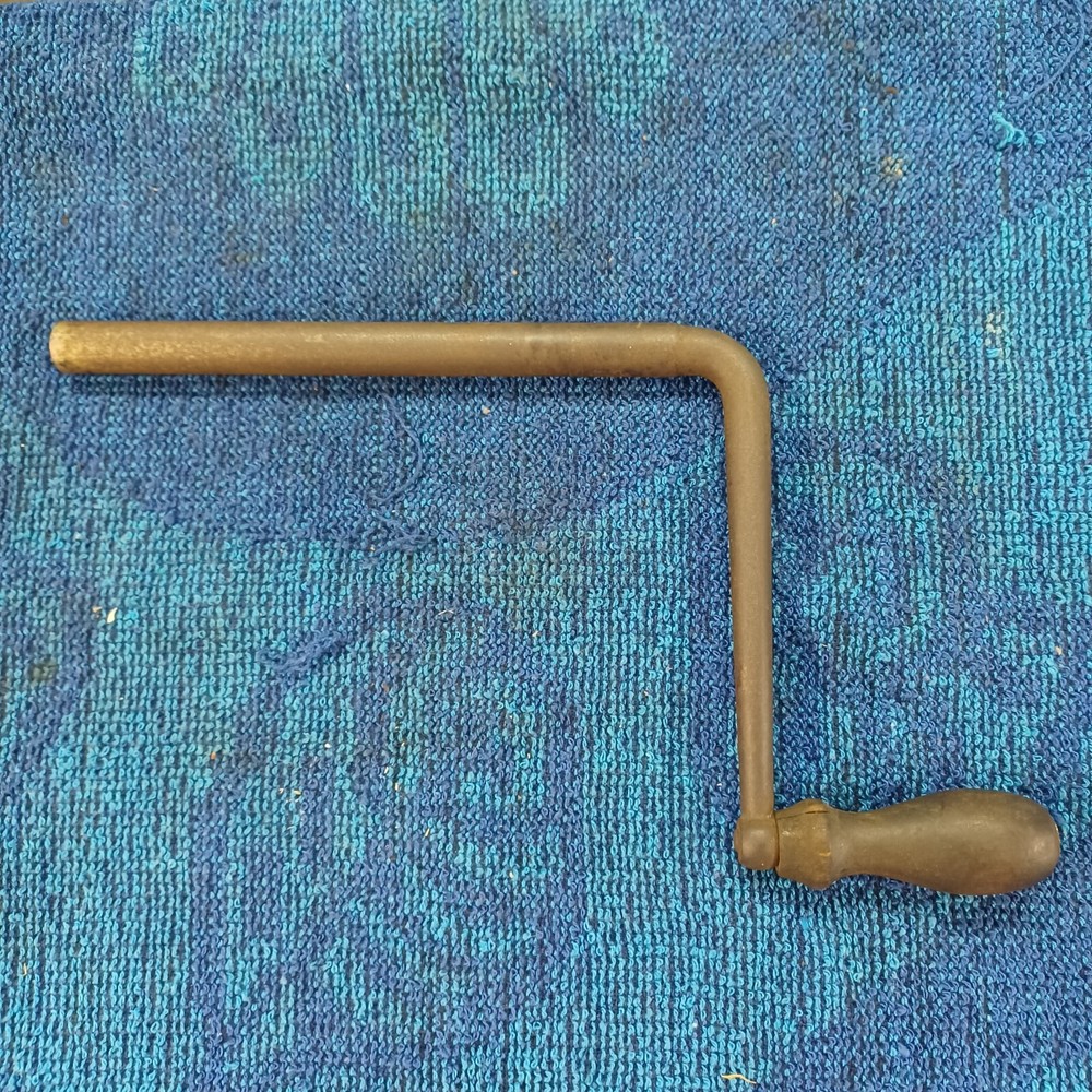 PHONOGRAPH HAND CRANK 3/8" FEMALE THREADED