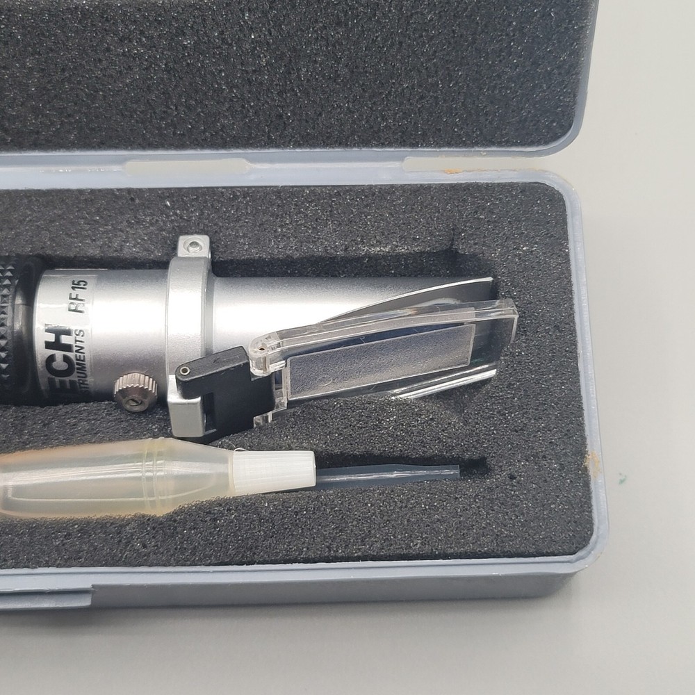 Extech Instruments RF15 Portable Refractometer With Case