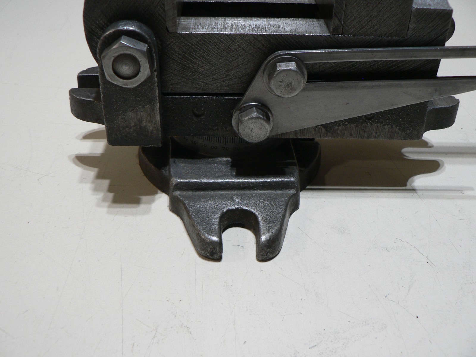 Palmgren No.000 Tilting Vise with Swivel Base 2-1/2" Jaws Opens 2-1/2"