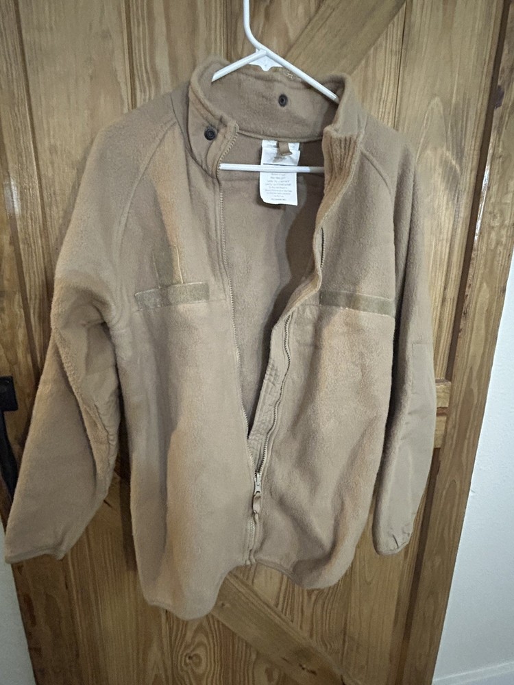LINER, EXTREME WEATHER OUTER LAYER, FLAME RESISTANT, ARMY SIZE: SMALL REGULAR