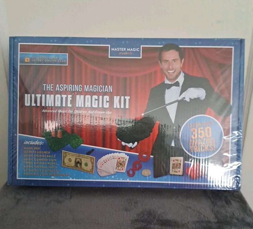 Ultimate Magic Kit  Over 350 Magician's Tricks New