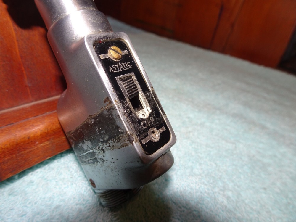 ASTATIC 77L DYNAMIC MICROPHONE Not Tested.