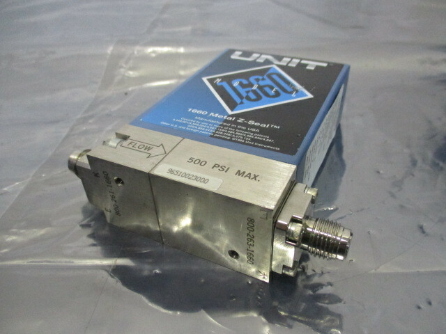 Unit Model 1660, Mass Flow Controller, UFC-1660, HE/3 SLM, 421806