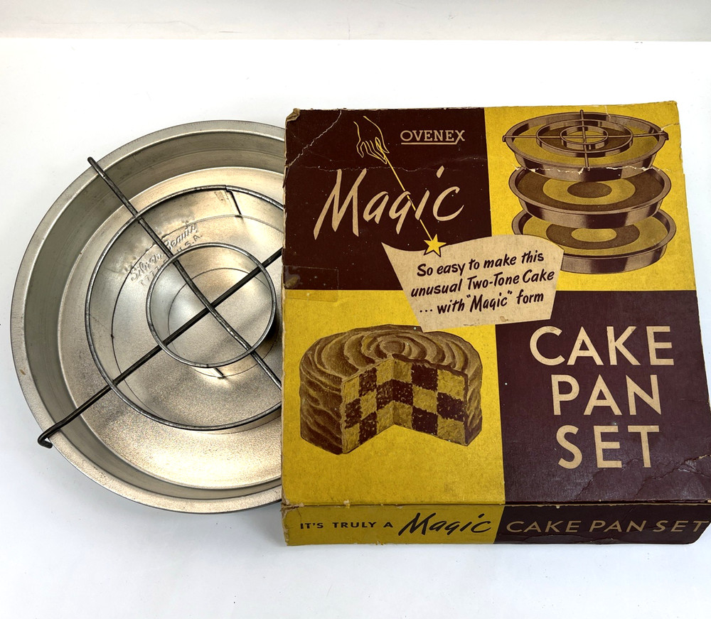 Vintage Ecko Ovenex Magic Cake Pan Set Checkerboard Cake Design 4 pc Set 777