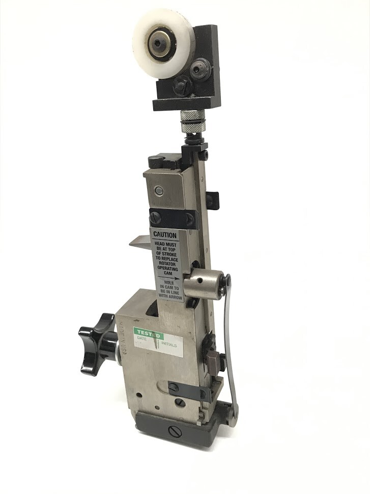 STITCHING HEAD 1/2 Cr, 25 RD WIRE, EASY THREAD (M2000) CAAA-2005W (pre-owned)