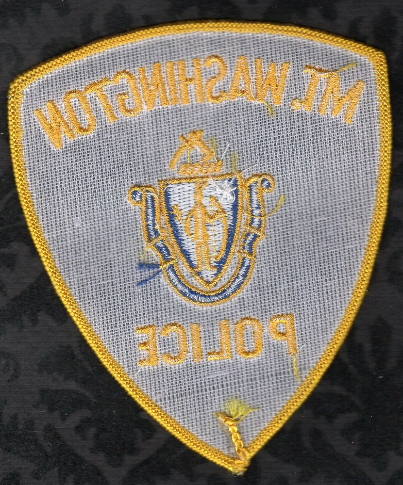 👀😂😍👌 Mt Washington Massachusetts Police Shoulder Patch