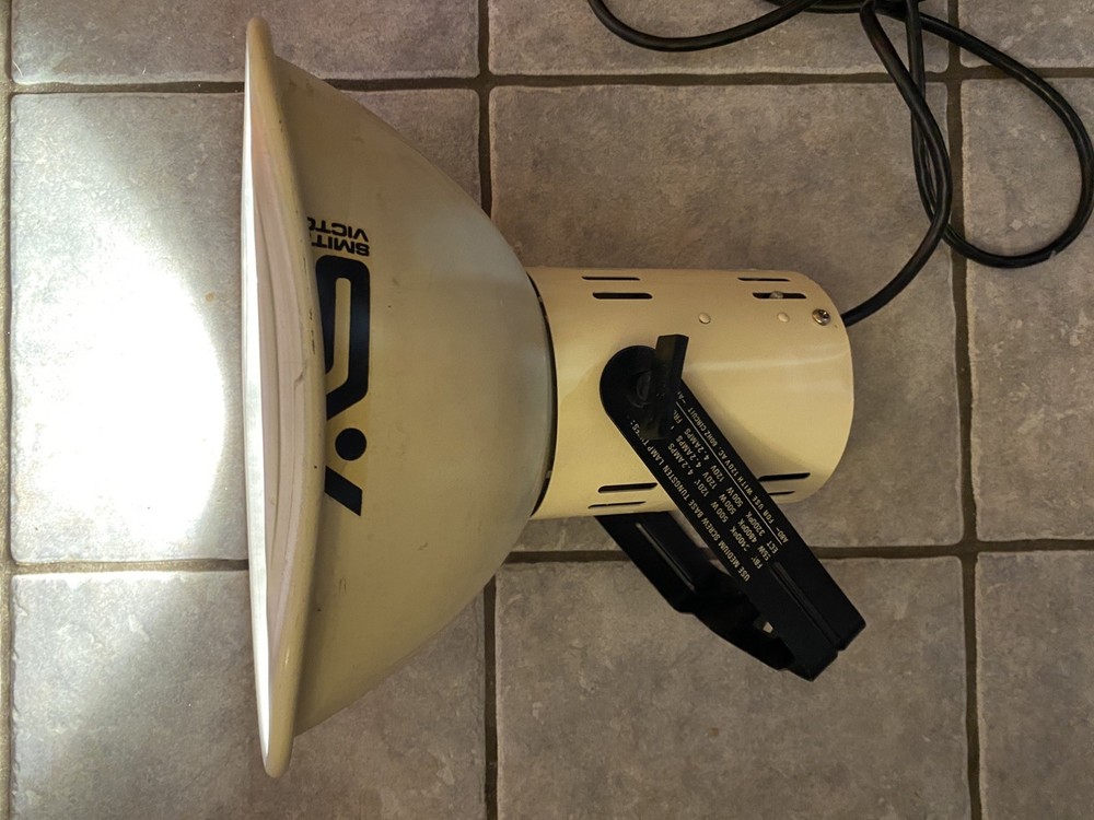 Smith-Victor Model A120 Photographic Studio Light 12.25"